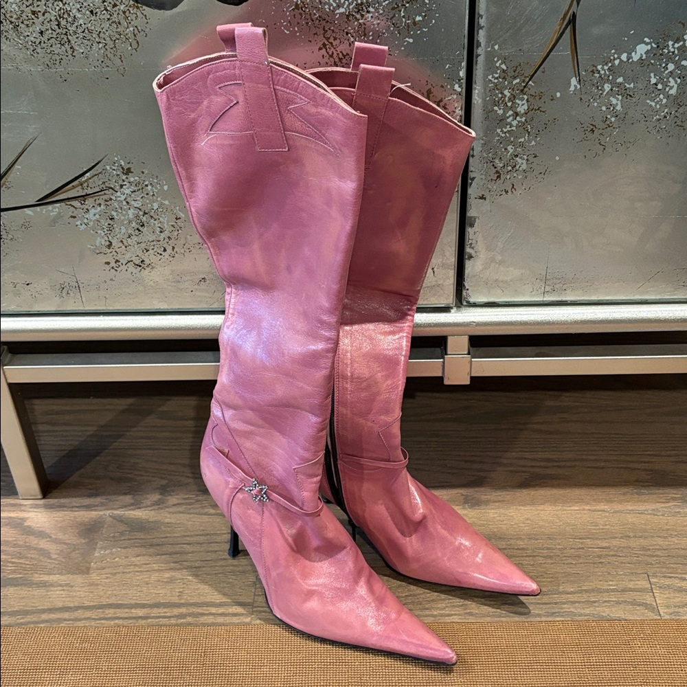 Navyboot pink Knee-High Leather boots. size 9.5/40. Worn once.